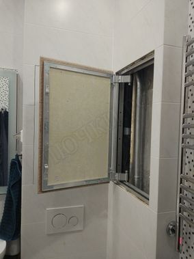 Люк под плитку Секрет 3.0 500*900 Люк под плитку Секрет 3.0 500*900